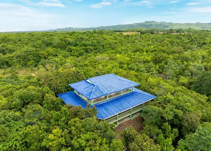 Jolam - Family Haven In An Island Paradise Villa