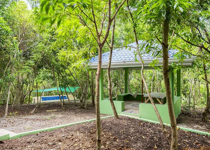 Jolam - Family Haven In An Island Paradise Poro